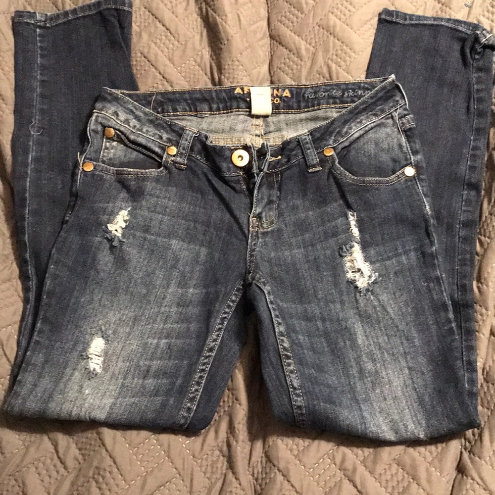 Juniors jeans